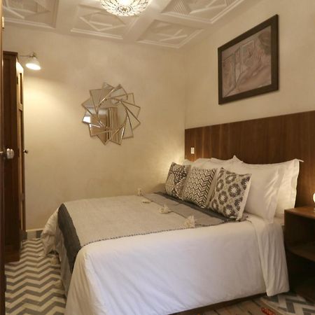 Riad Wazani Square & Spa Bed & Breakfast Marrakesh Room photo